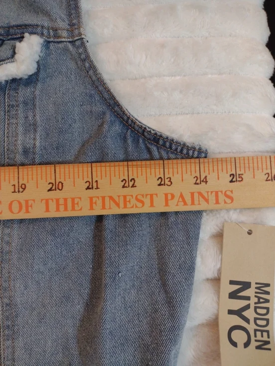 New Madden NYC Denim Vest Women XXXL Cropped Faux Sherpa Trim Front Pockets NWT - Picture 8 of 11